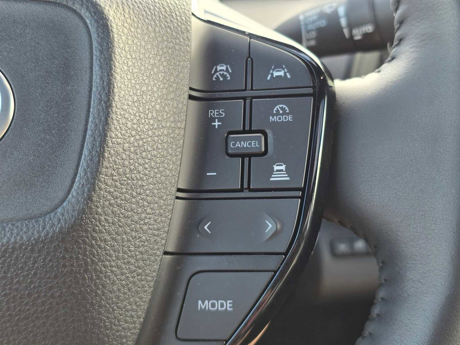 Certified 2025 Toyota bZ4X AWD image 32