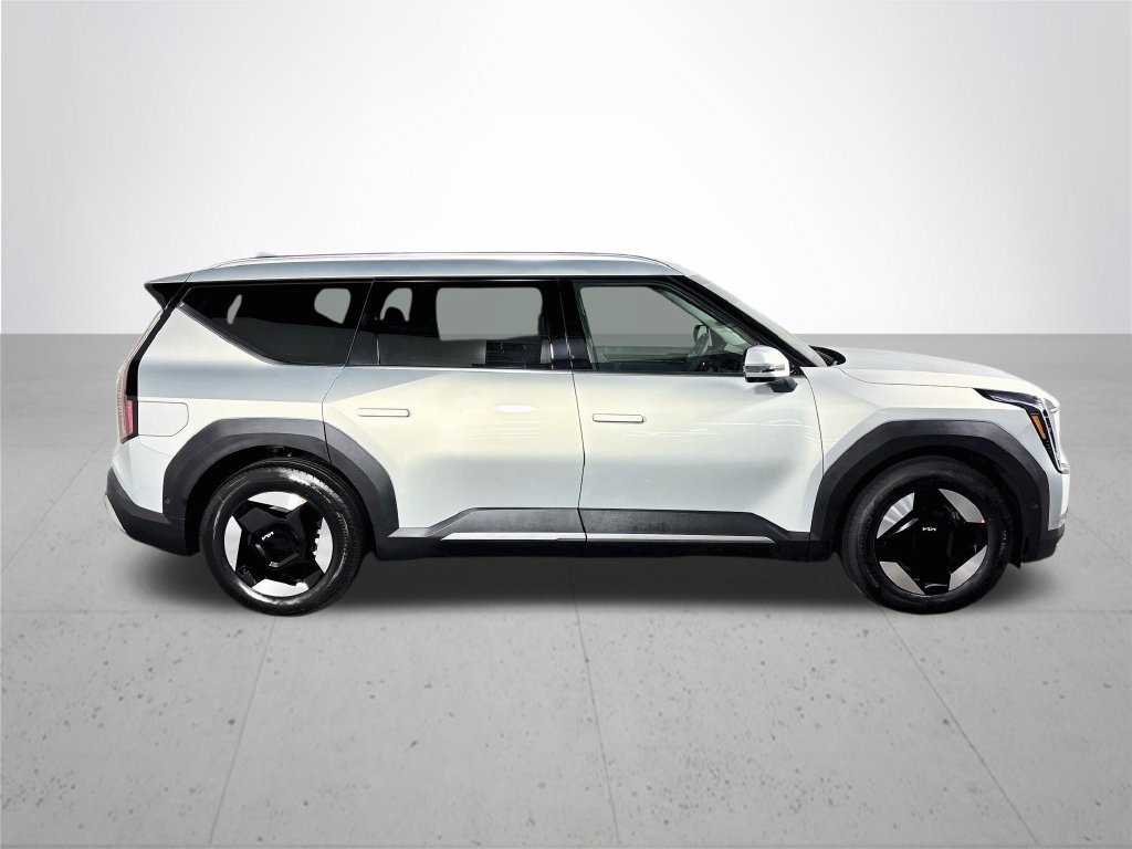 New 2026 Kia EV9 Wind AWD/4WD image 5