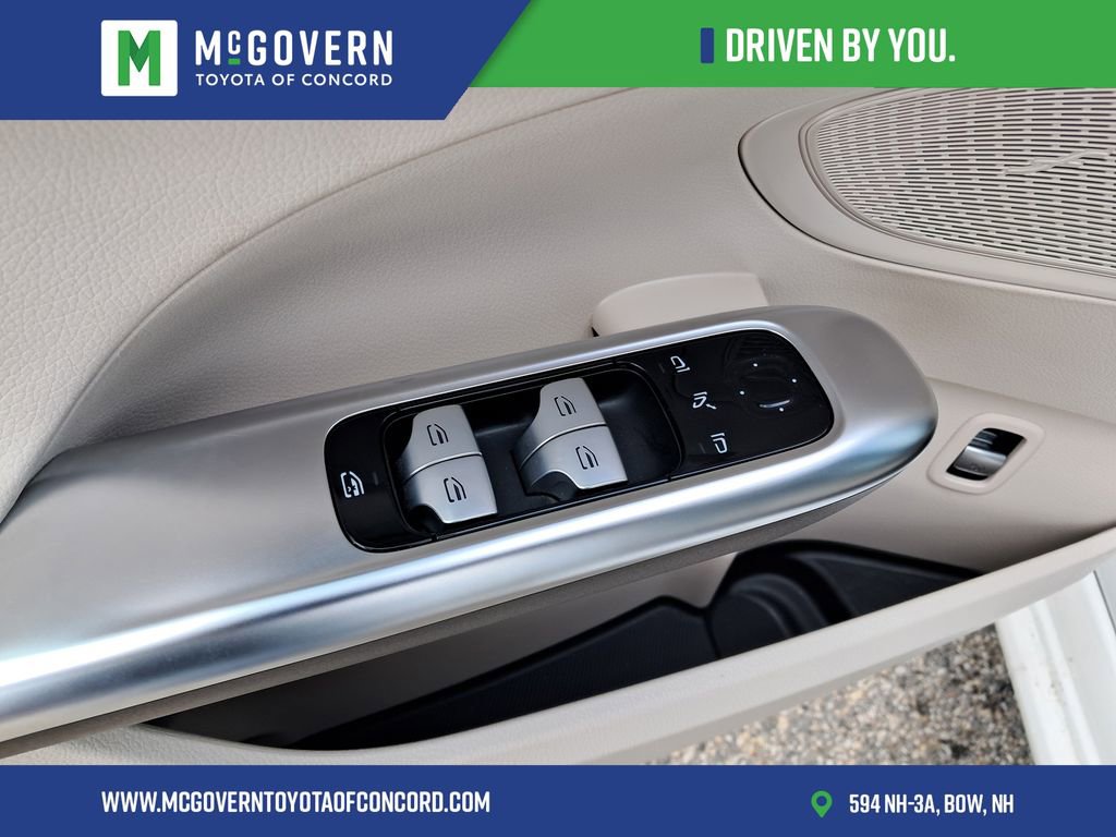 Used 2023 Mercedes-Benz C 300 4MATIC Sedan image 16