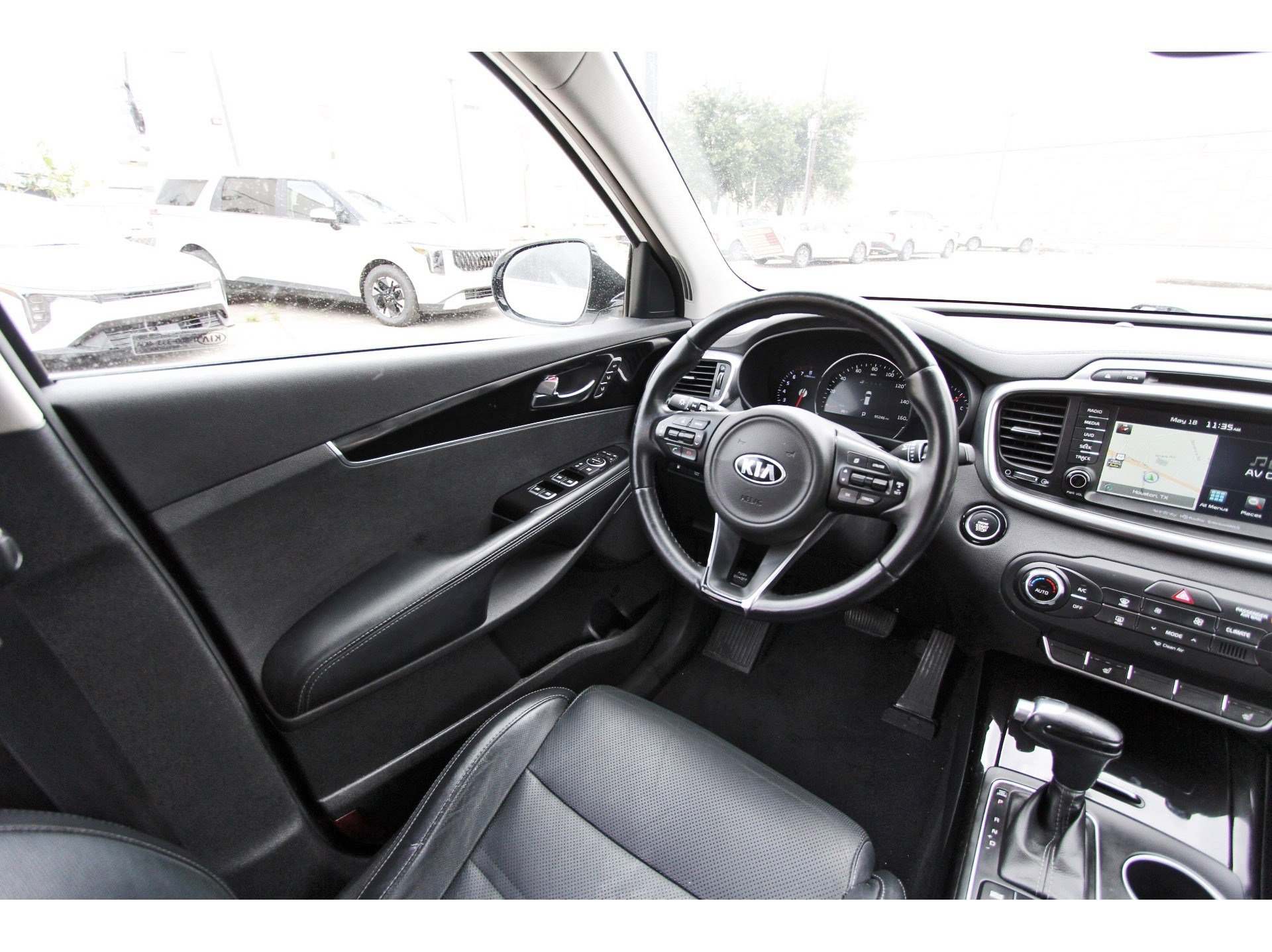 Used 2016 Kia Sorento SX FWD image 10