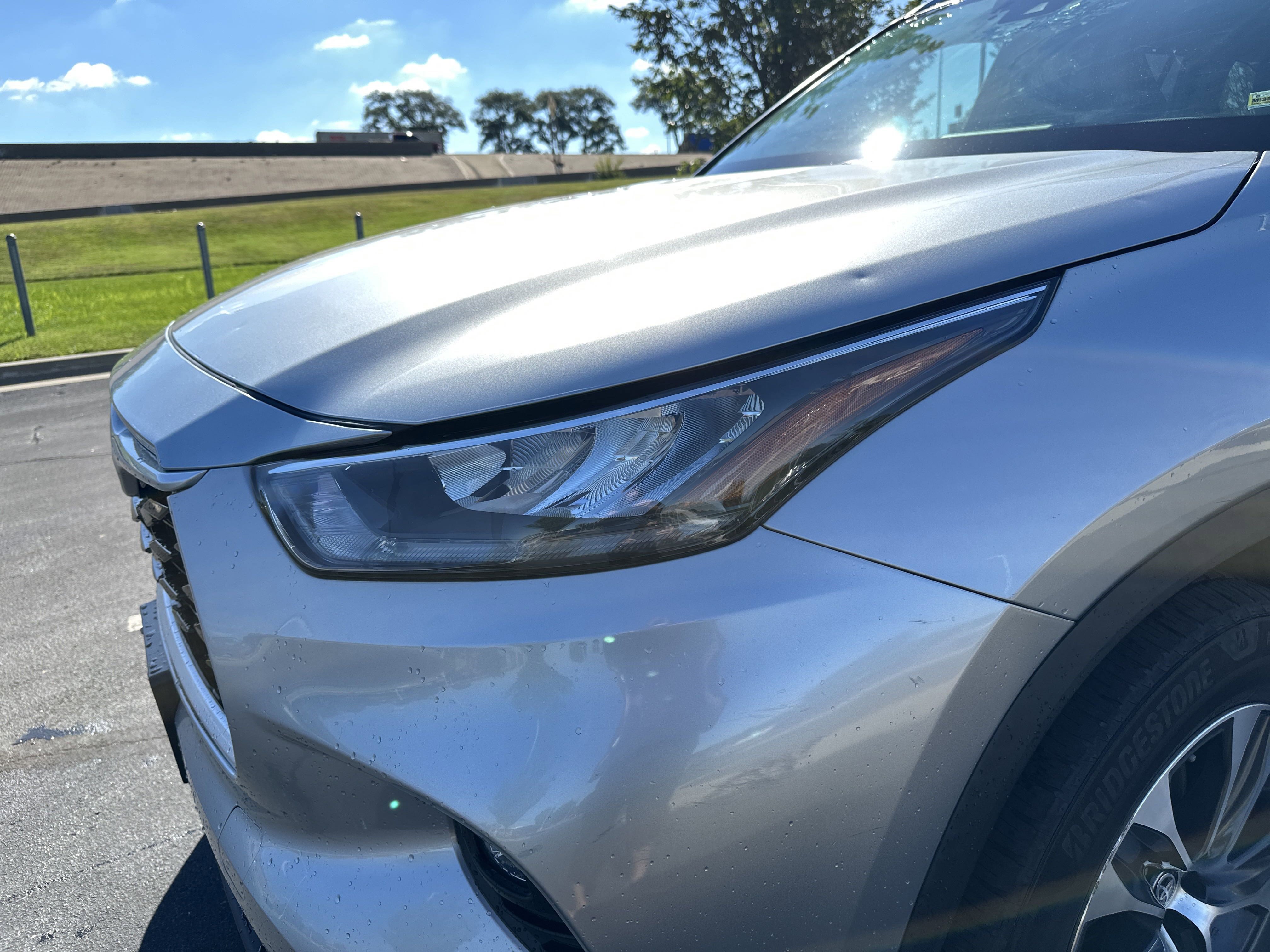 Certified 2020 Toyota Highlander XLE image 6