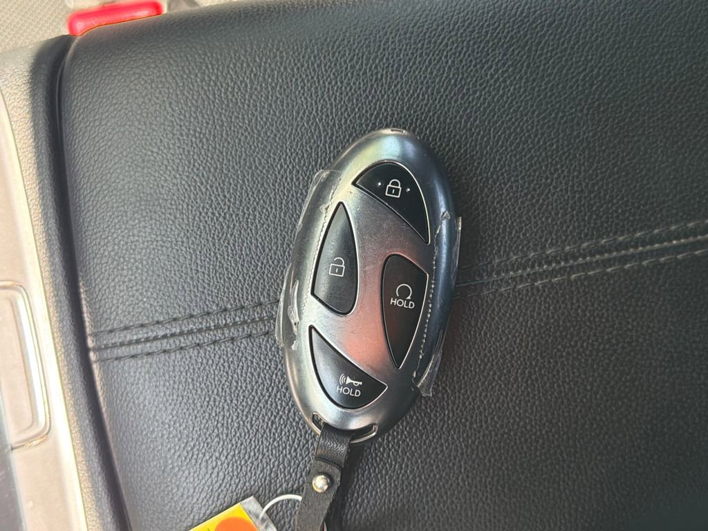 Used 2025 Hyundai Santa Cruz SEL FWD image 26