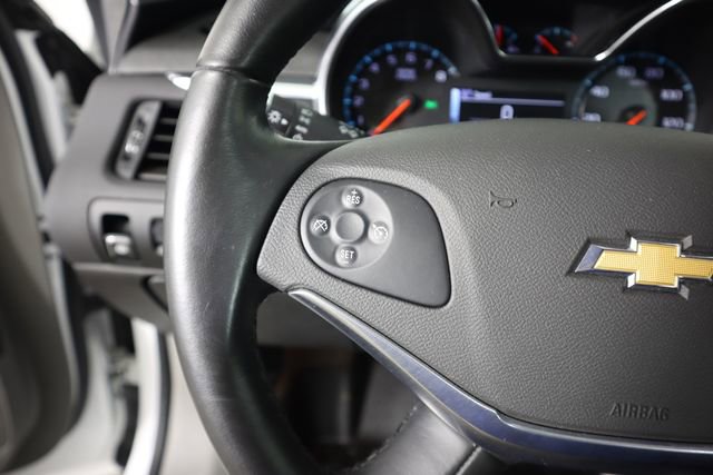 Used 2015 Chevrolet Impala LT FWD image 34