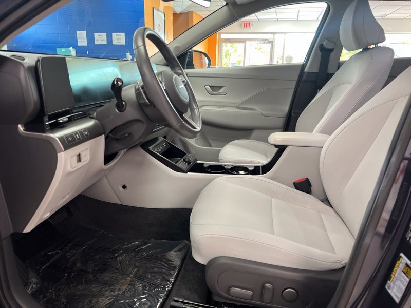 Used 2024 Hyundai Kona SEL w/ Convenience Package AWD/4WD image 16