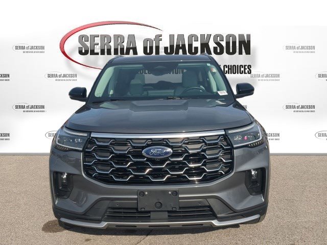 Used 2025 Ford Explorer Platinum w/ Ultimate Package image 3