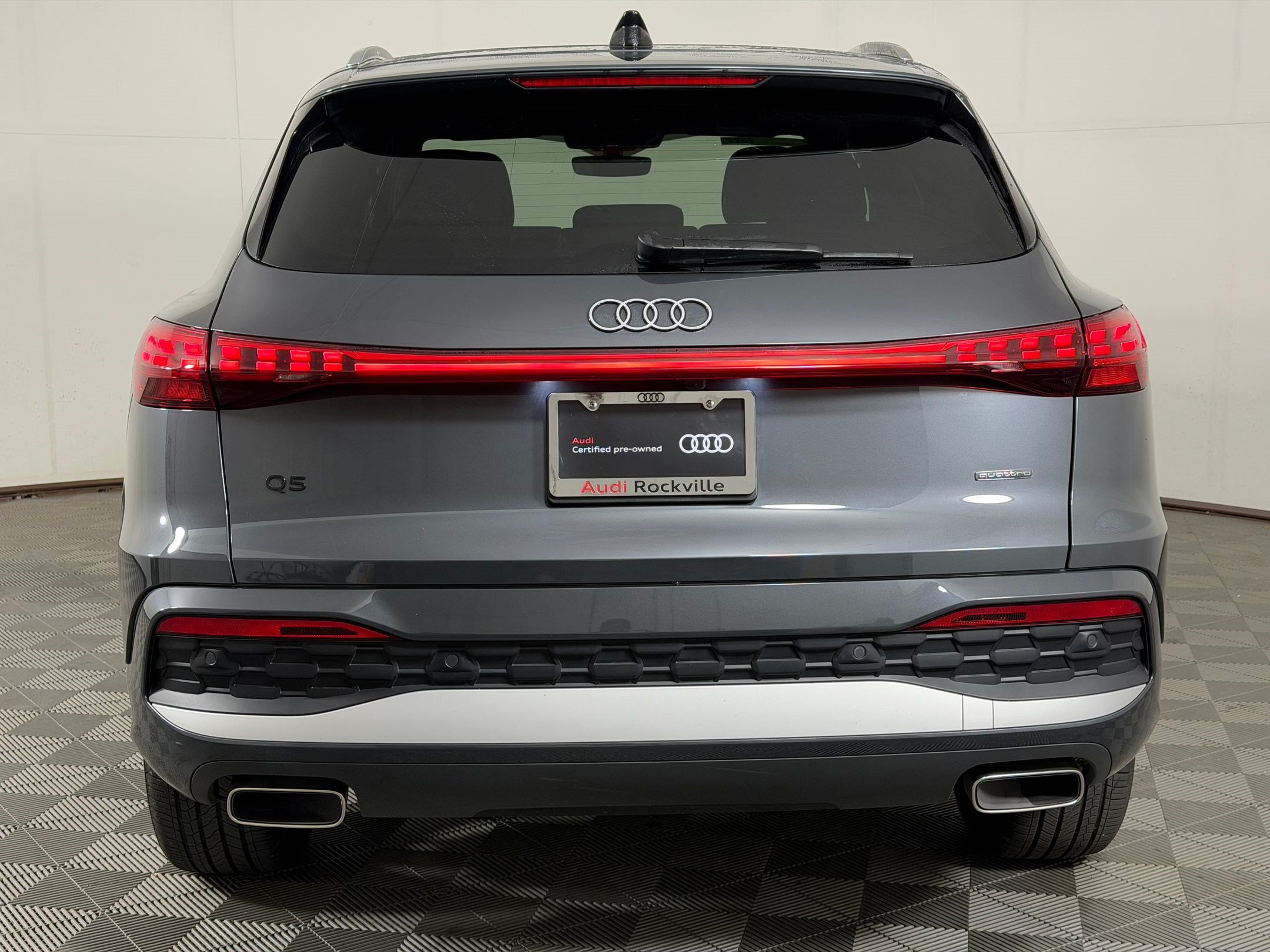 Certified 2025 Audi Q5 Premium w/ Convenience Package AWD/4WD image 10