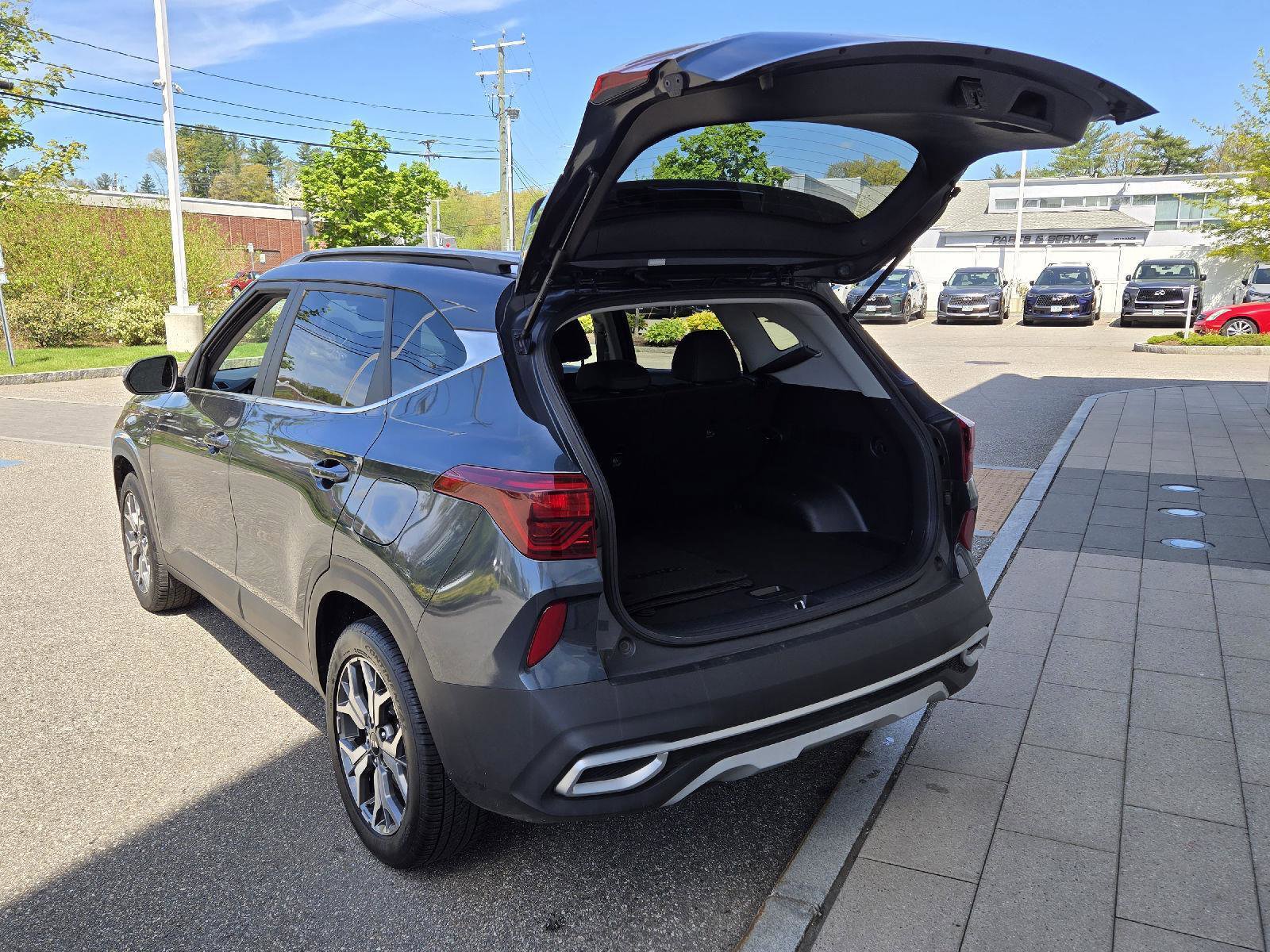 Used 2021 Kia Seltos EX AWD/4WD image 19