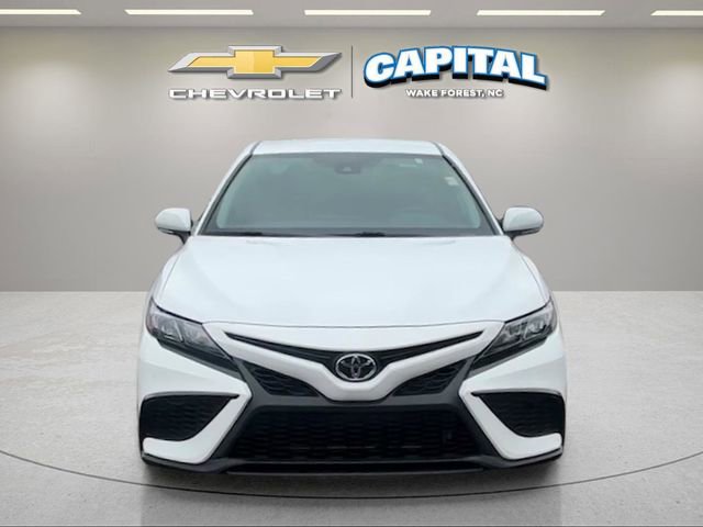 Used 2022 Toyota Camry SE w/ Convenience Package FWD image 9