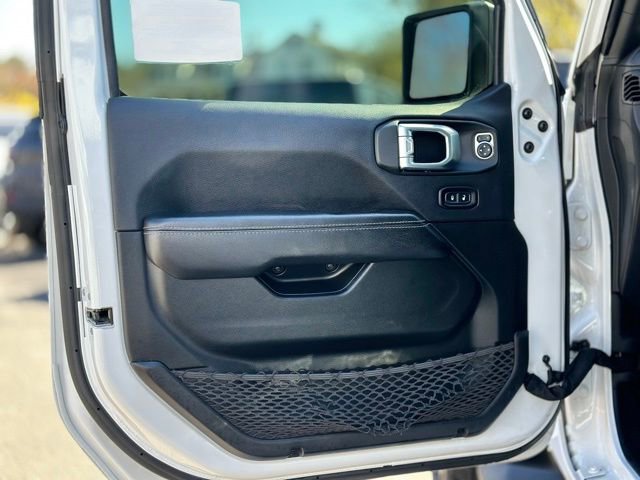 Used 2021 Jeep Wrangler Unlimited Sahara w/ Cold Weather Group image 10