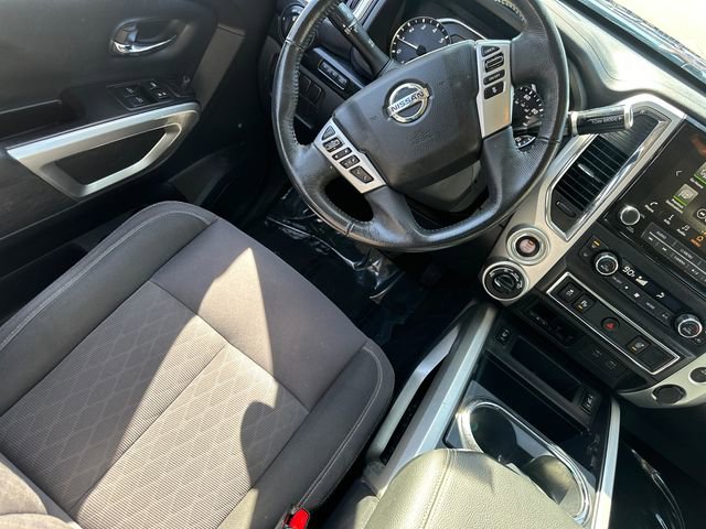 Used 2021 Nissan Titan SV w/ SV Convenience Package image 20