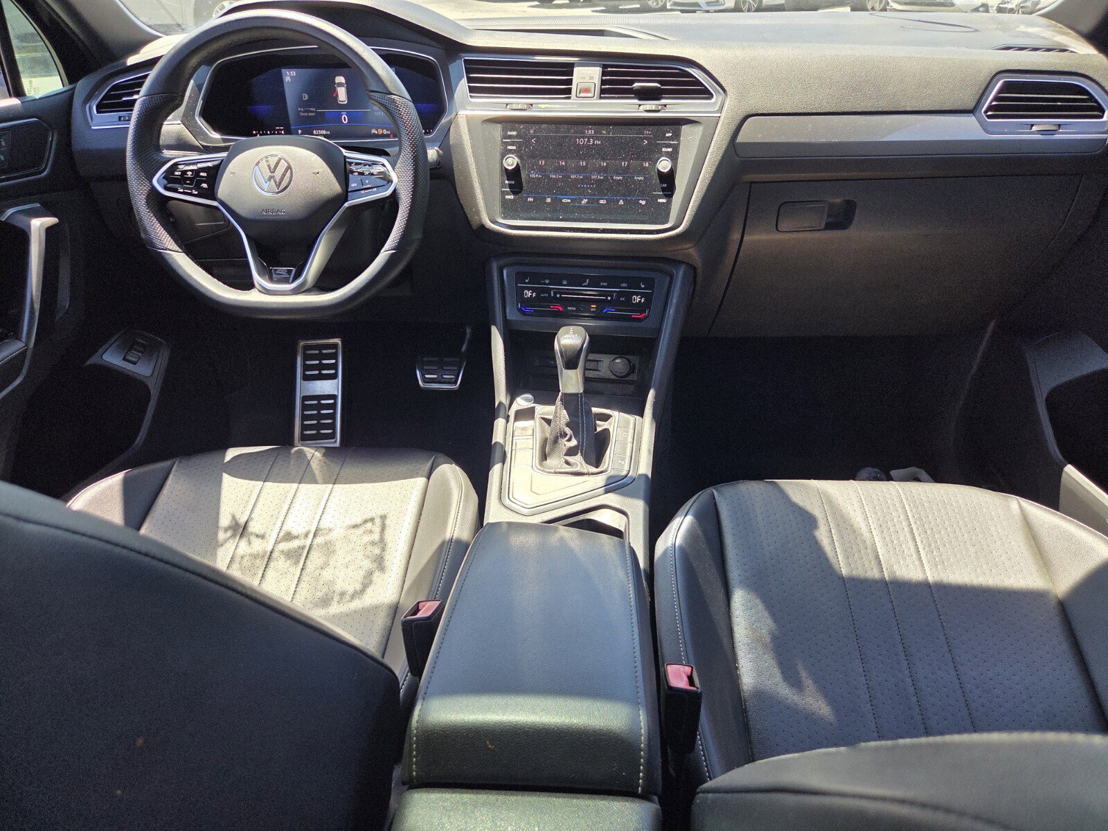 Used 2022 Volkswagen Tiguan SE R-Line FWD image 12