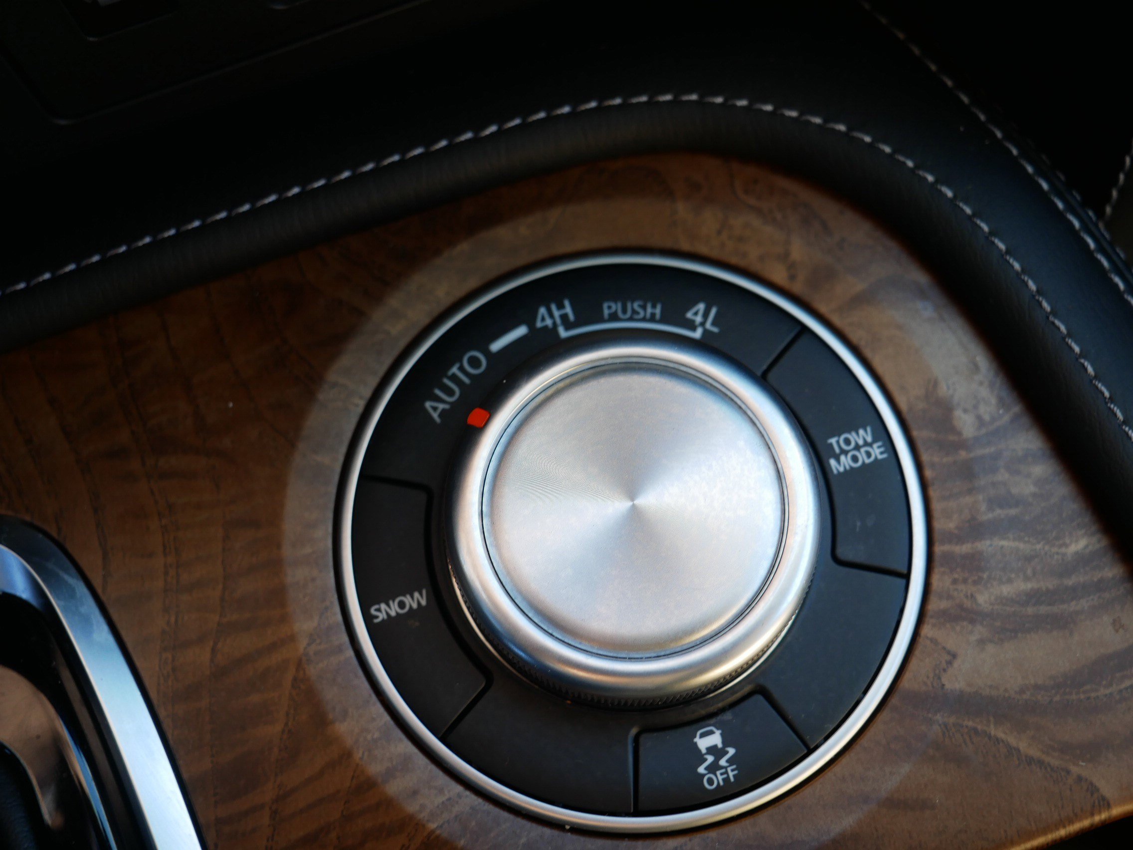 Certified 2024 Nissan Armada SL w/ Cargo Package image 32