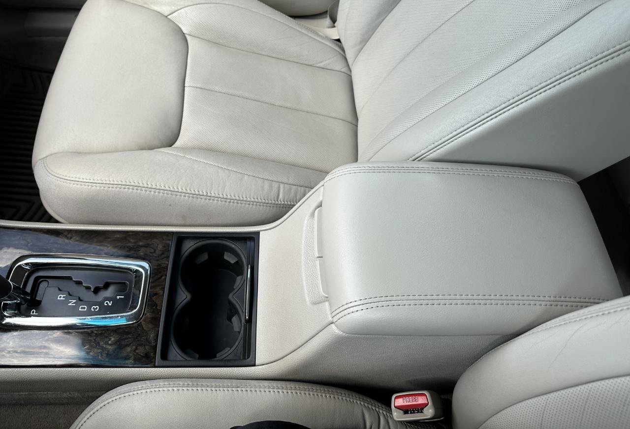Used 2008 Cadillac DTS FWD image 55
