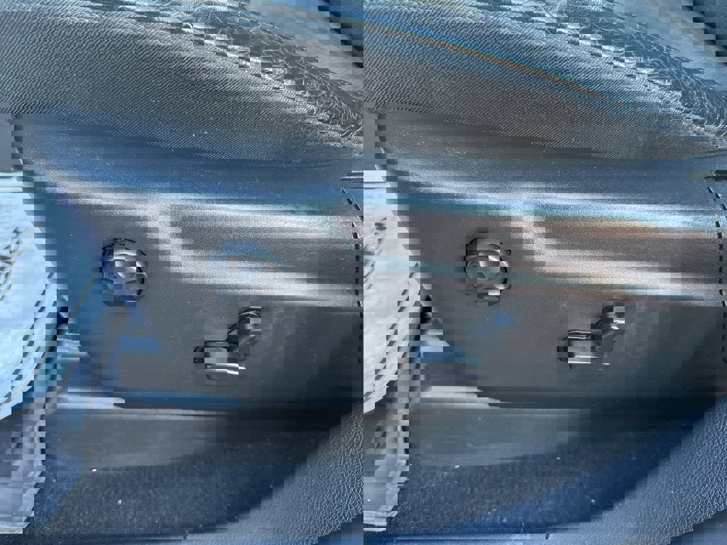 Used 2019 Jeep Grand Cherokee Altitude image 18