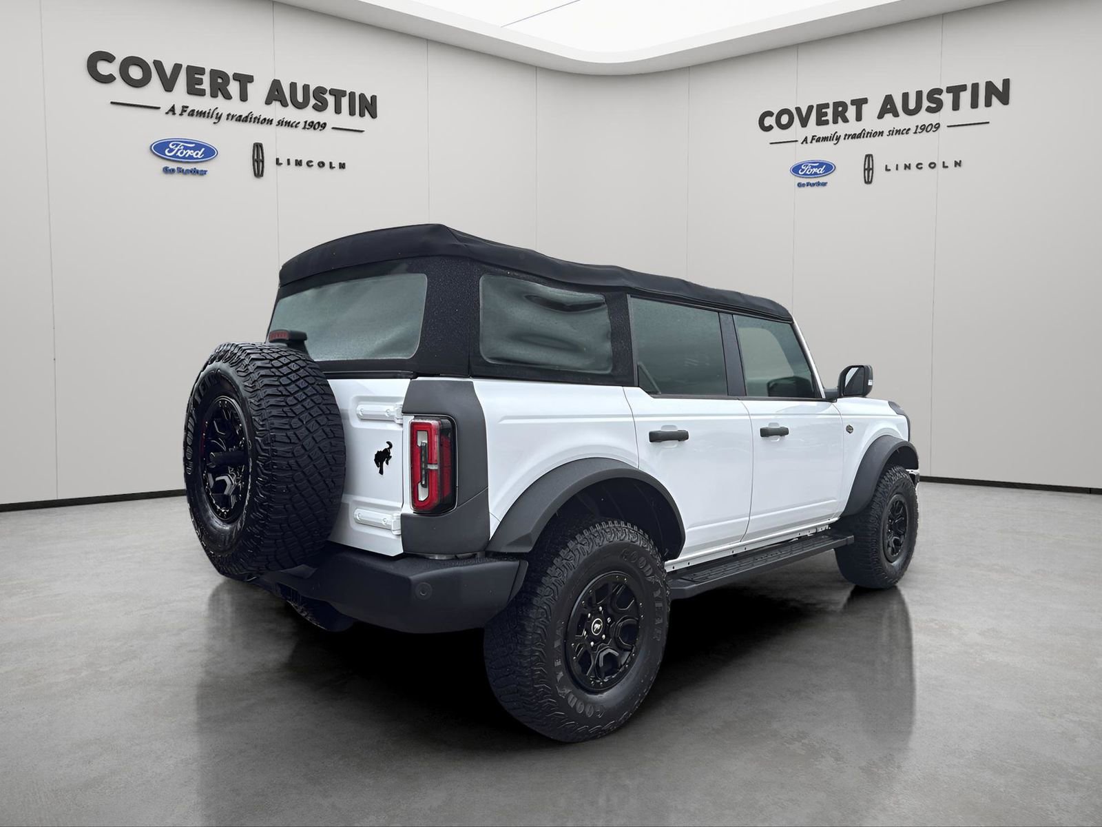 Certified 2022 Ford Bronco Wildtrak image 5