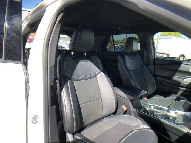 Used 2020 Ford Explorer ST w/ ST Street Pack AWD/4WD image 27