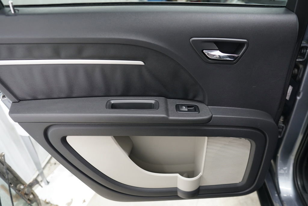 Used 2009 Dodge Journey SXT w/ Flexible Seating Group FWD image 33