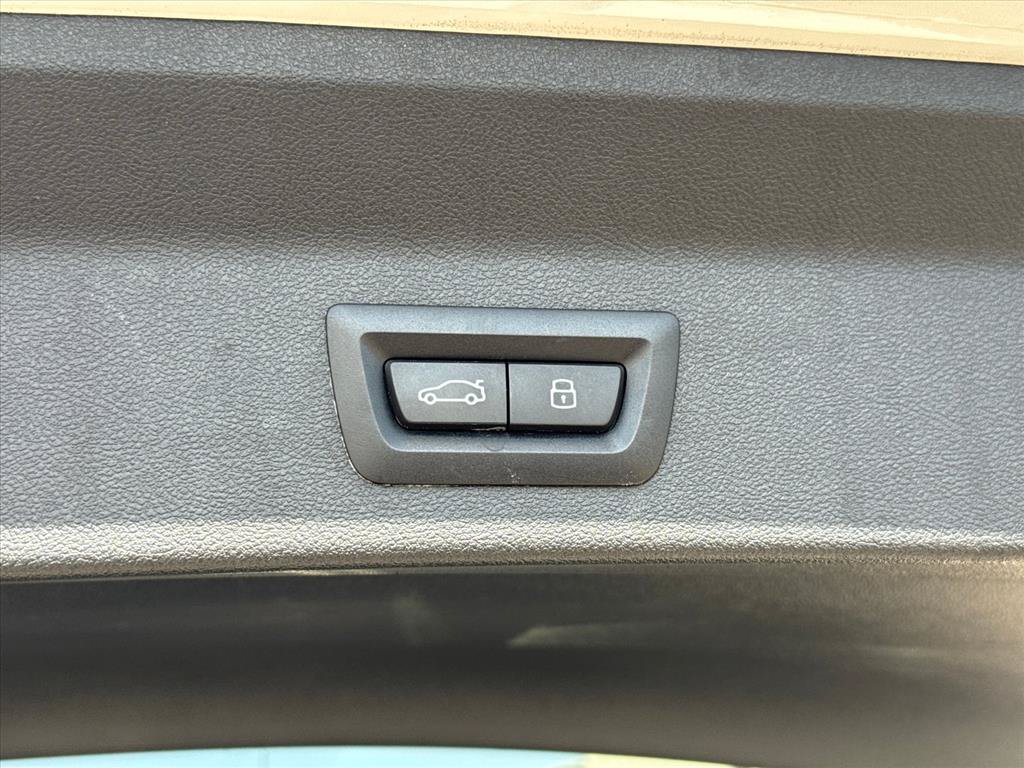 Used 2024 BMW X3 xDrive30i AWD/4WD image 6