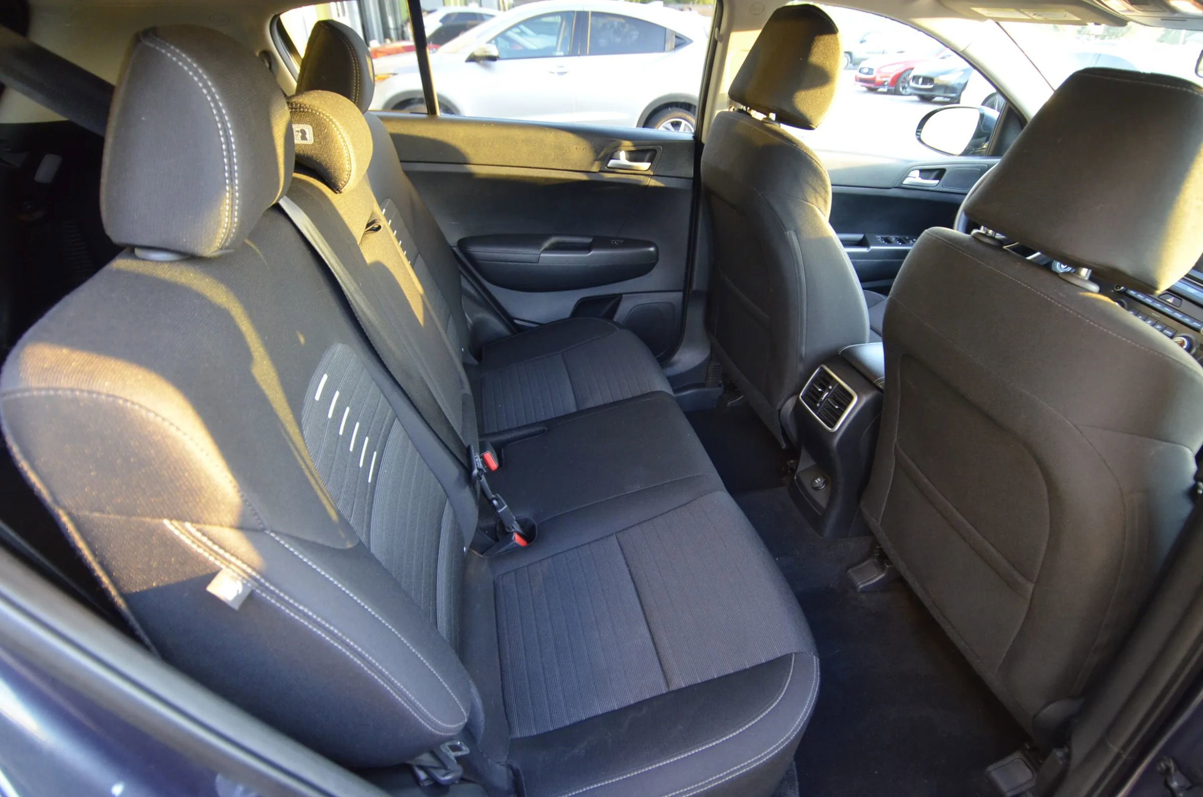 Used 2018 Kia Sportage LX w/ LX Technology Package image 22