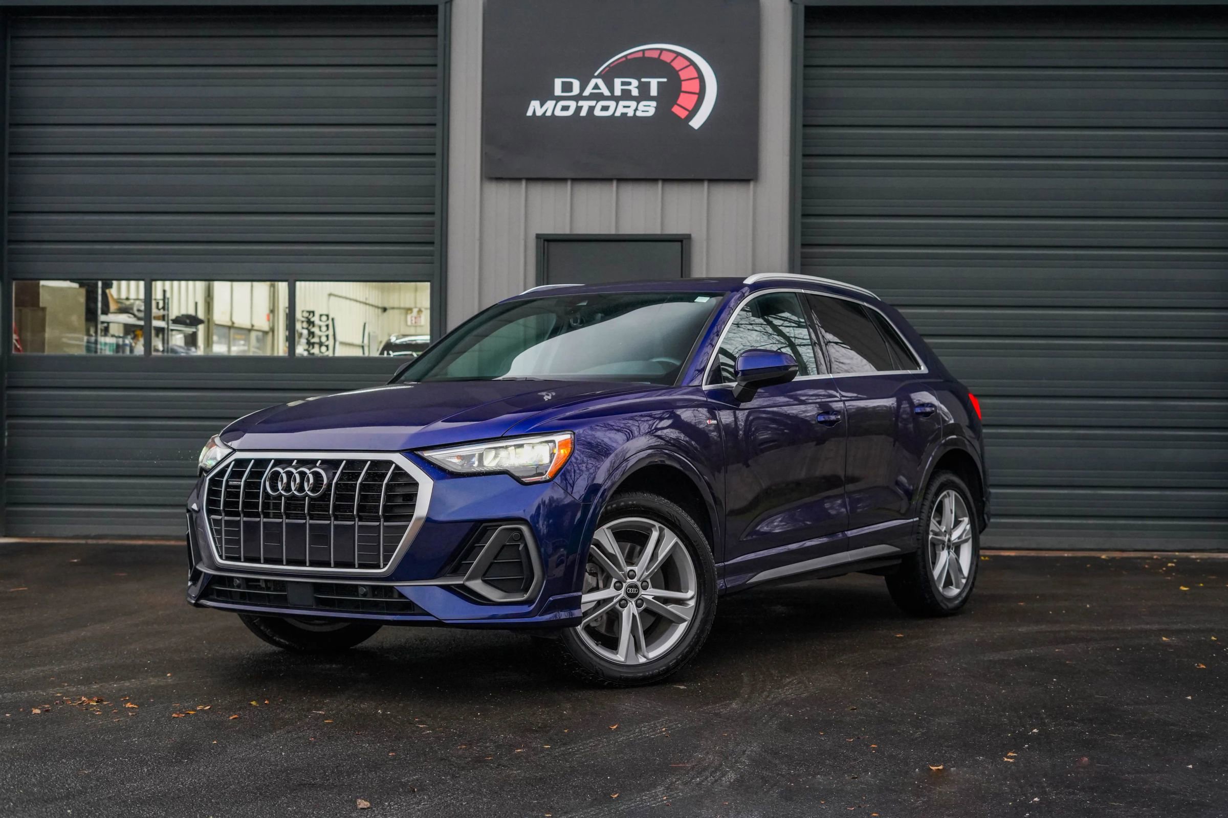 Used 2022 Audi Q3 2.0T Premium image 3
