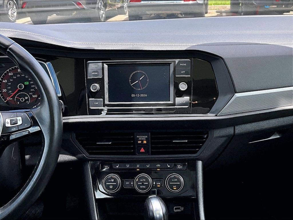 Used 2019 Volkswagen Jetta SE FWD image 18
