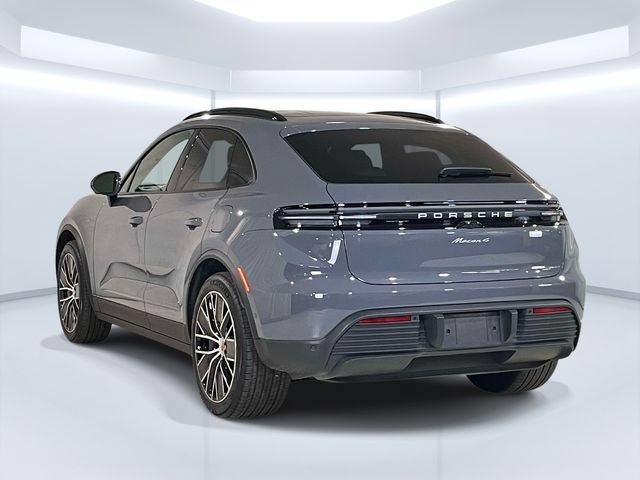 Certified 2026 Porsche Macan 4 Electric AWD/4WD image 3