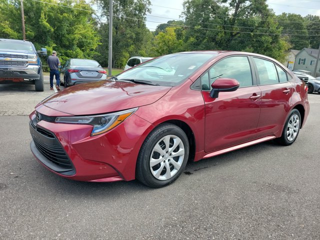 Used 2025 Toyota Corolla LE FWD image 18