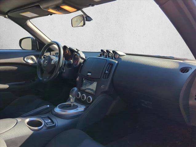 Used 2016 Nissan 370Z Roadster image 20