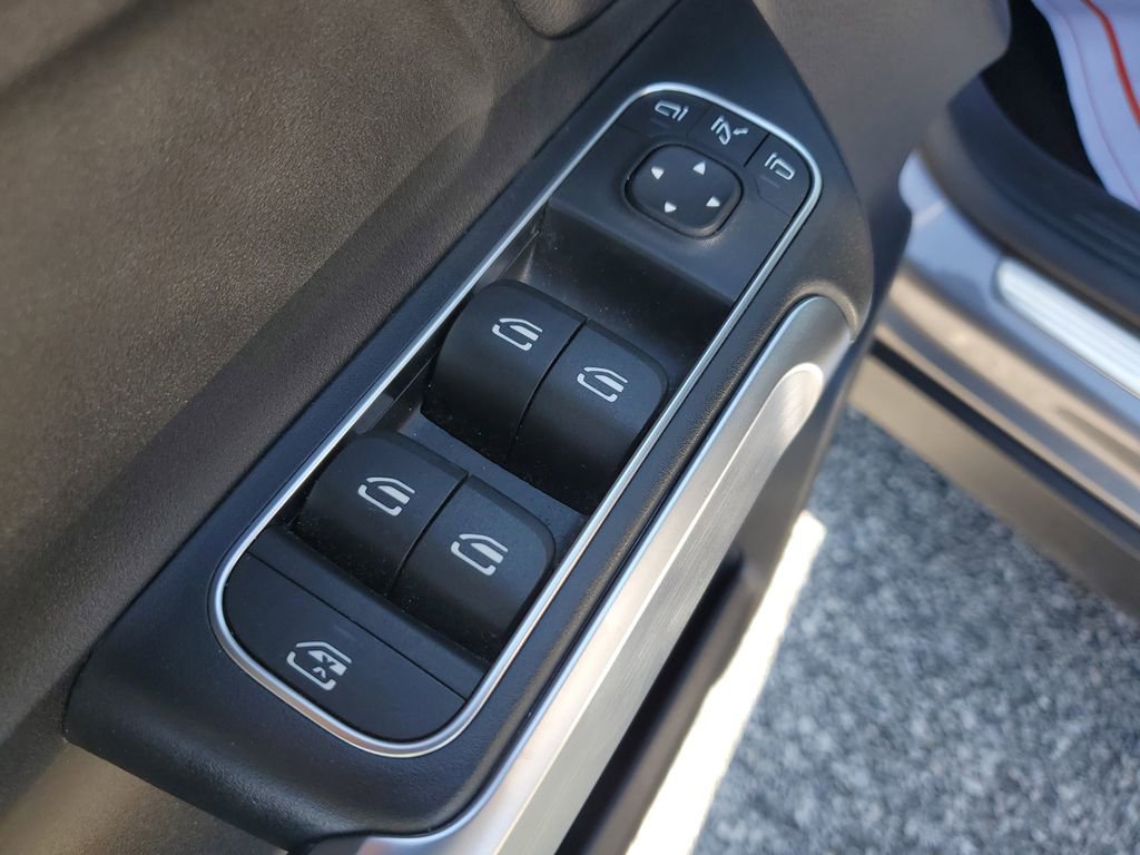 Used 2022 Mercedes-Benz GLB 250 4MATIC w/ Premium Package Lite image 21