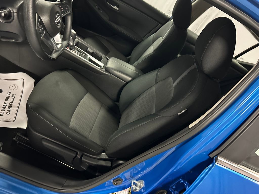 Used 2025 Nissan Sentra SV image 10