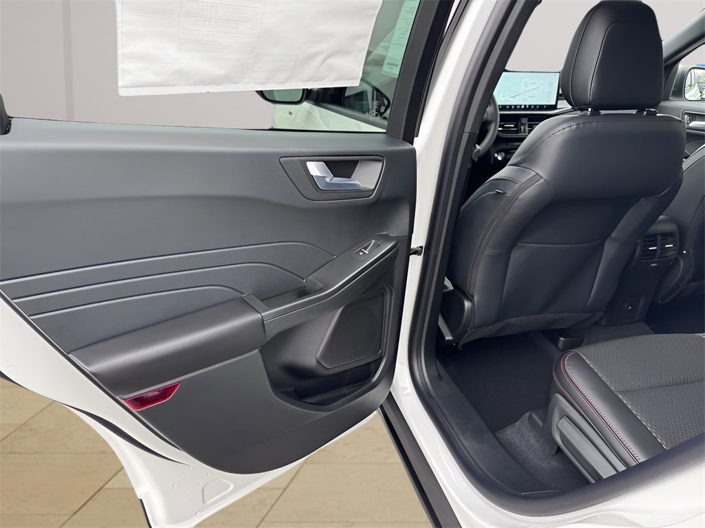 New 2026 Ford Escape ST-Line w/ Tech Pack #1 image 30