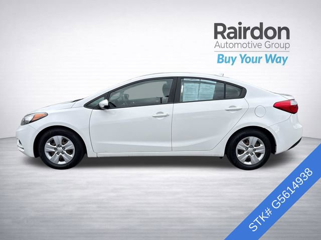 Used 2016 Kia Forte LX image 4