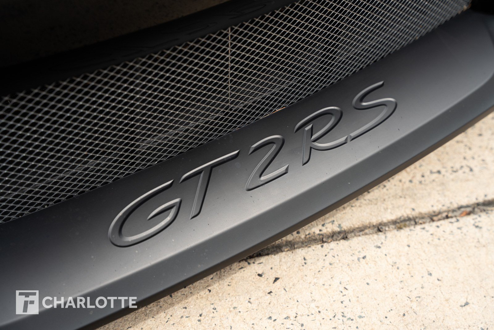 Used 2018 Porsche 911 GT2 RS RWD image 3