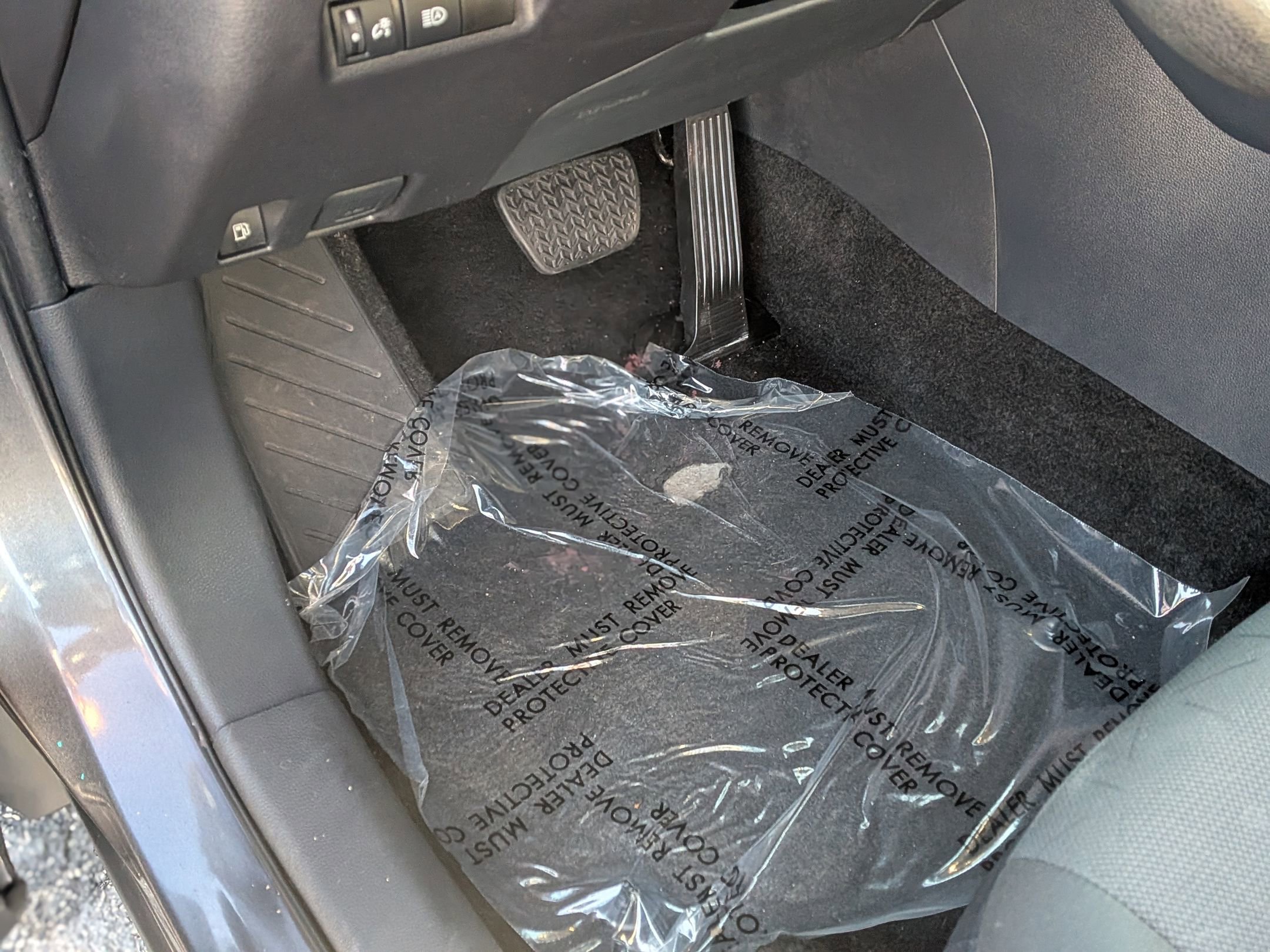 Used 2025 Toyota RAV4 XLE image 17