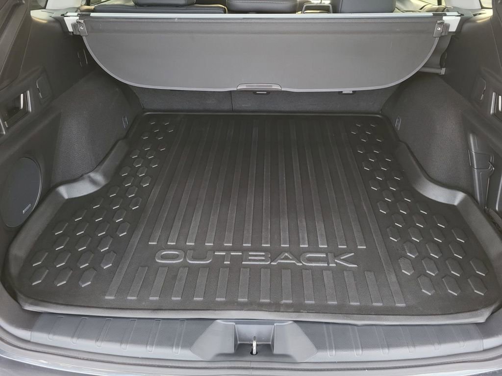 Certified 2023 Subaru Outback Limited image 11