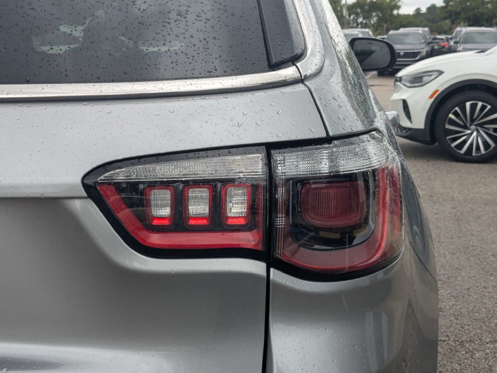 Used 2022 Jeep Compass Latitude AWD/4WD image 10