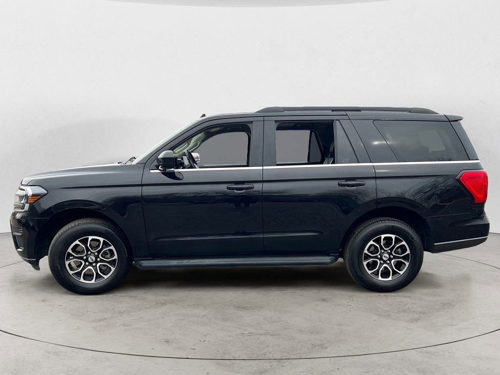 Used 2024 Ford Expedition XLT image 5
