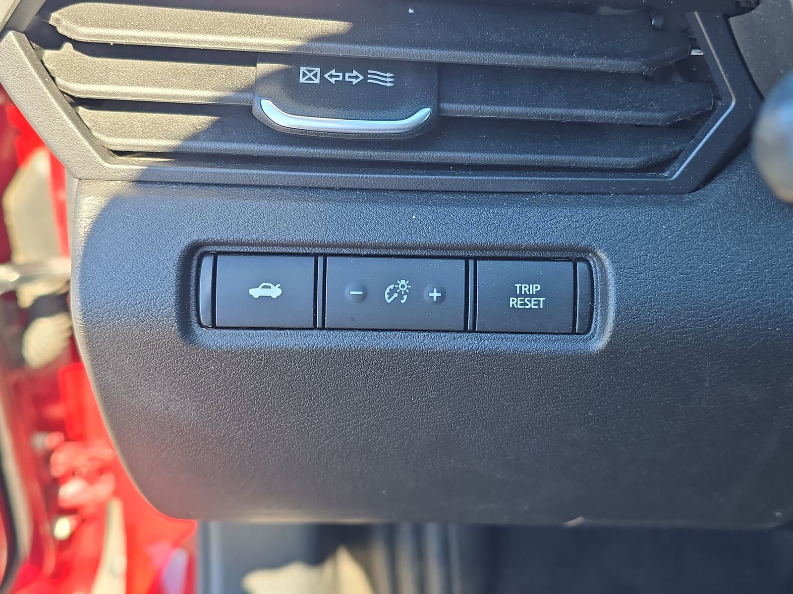 Used 2024 Nissan Altima 2.5 SV image 19