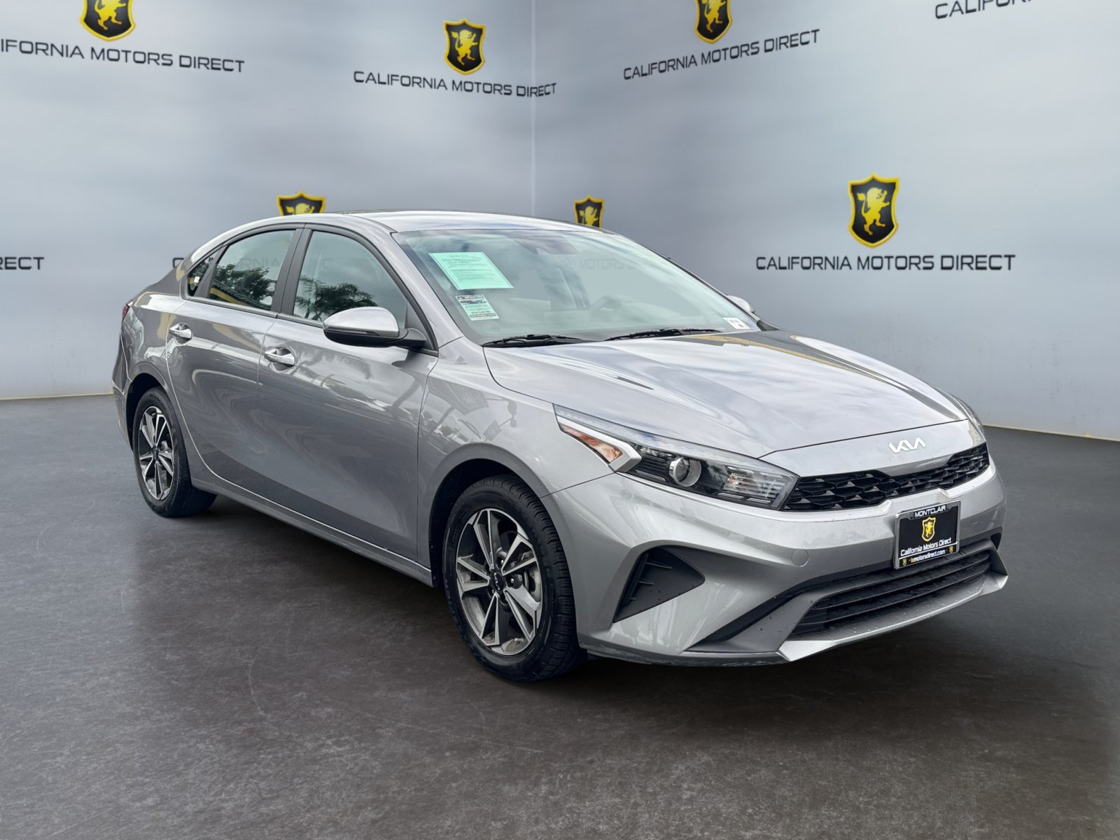 Used 2023 Kia Forte LXS w/ LXS Technology Package FWD image 7