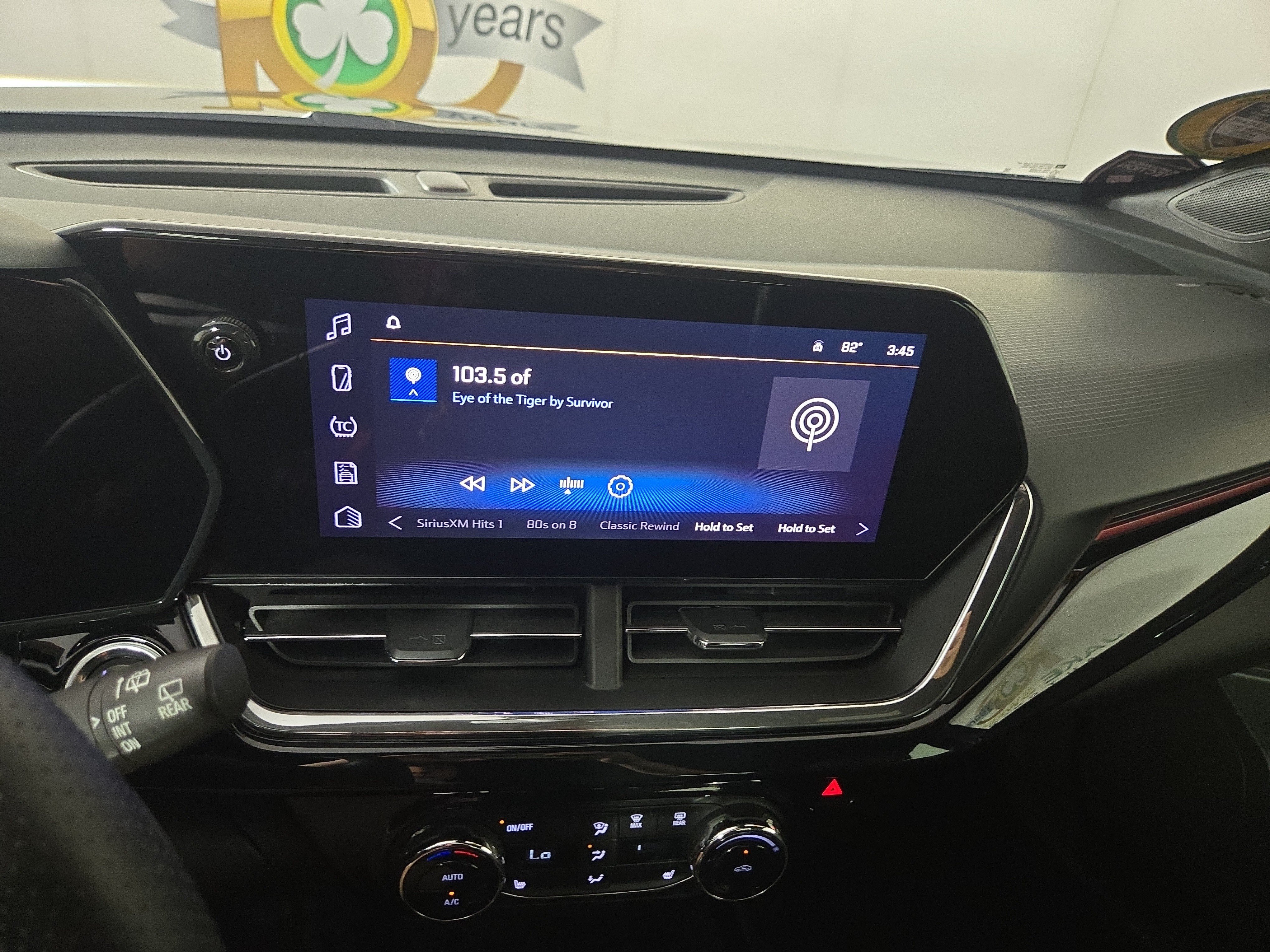 Certified 2025 Chevrolet Trax RS w/ Sunroof Package FWD image 19