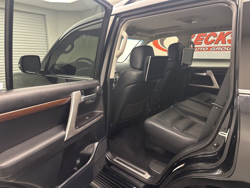 Used 2016 Toyota Land Cruiser AWD/4WD image 6