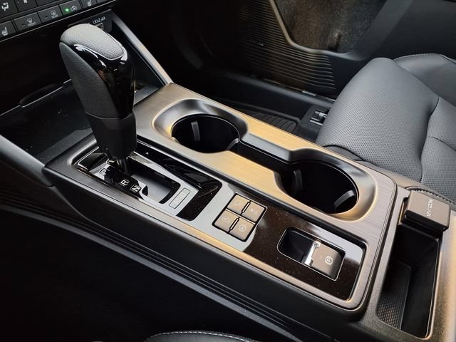 New 2026 Subaru Outback Touring AWD/4WD image 16