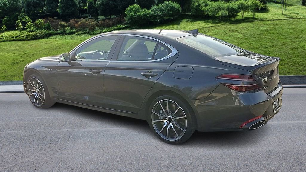 Used 2025 Genesis G70 2.5T image 6