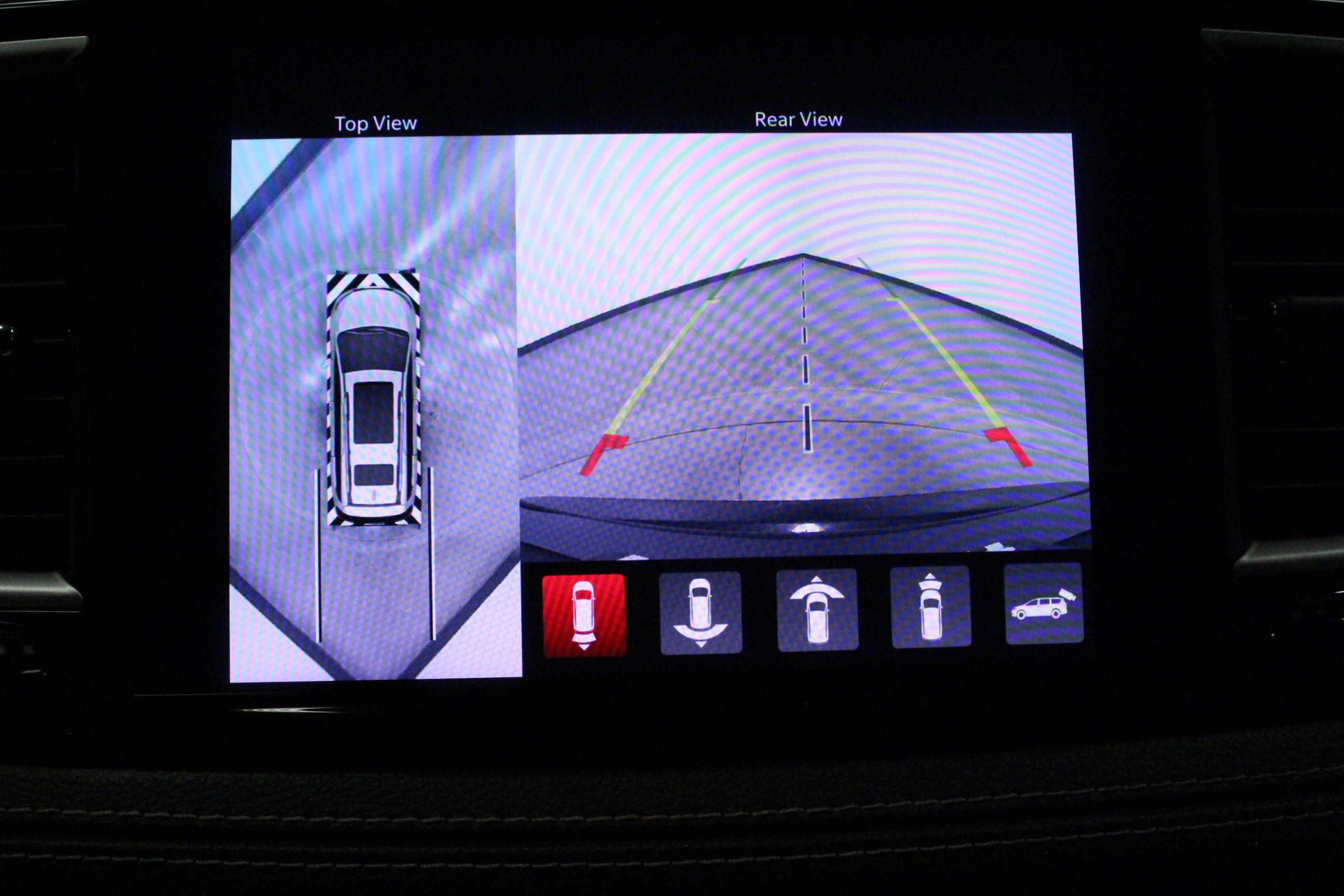 Used 2023 Chrysler Pacifica Touring-L FWD image 27