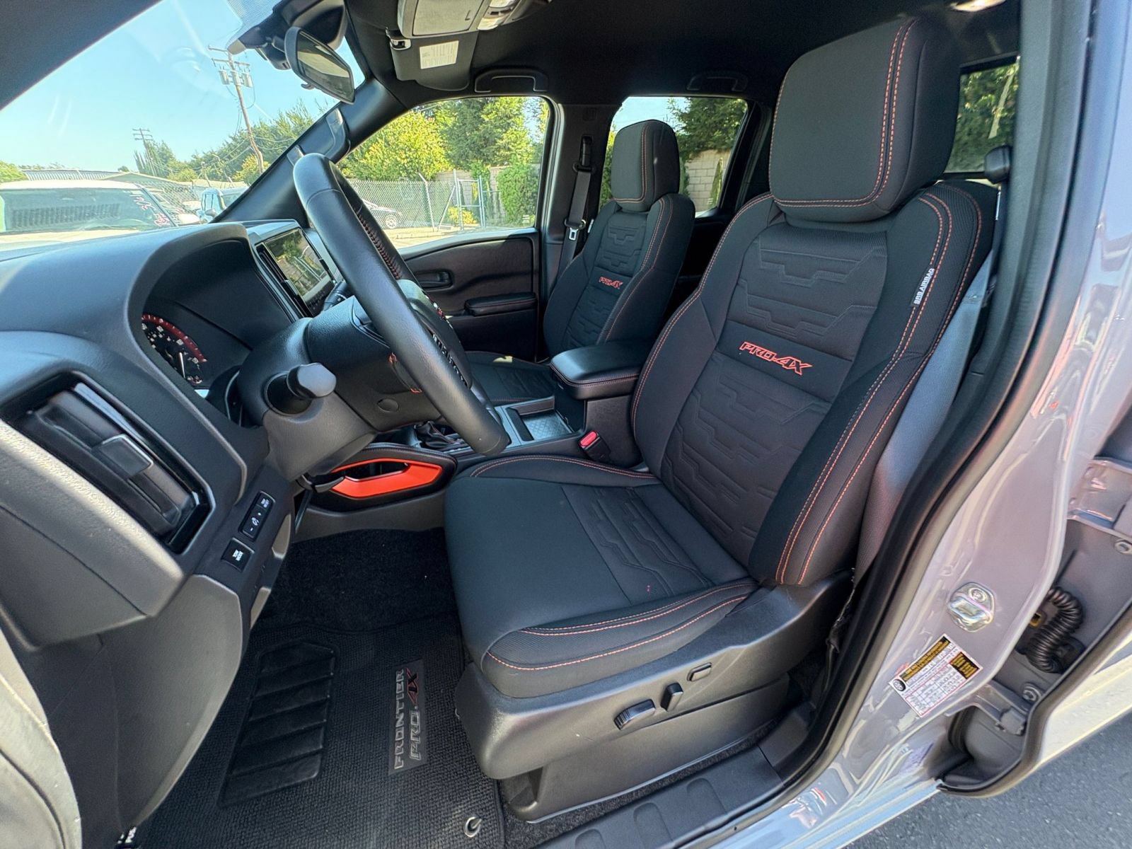 Used 2026 Nissan Frontier PRO-4X AWD/4WD image 35