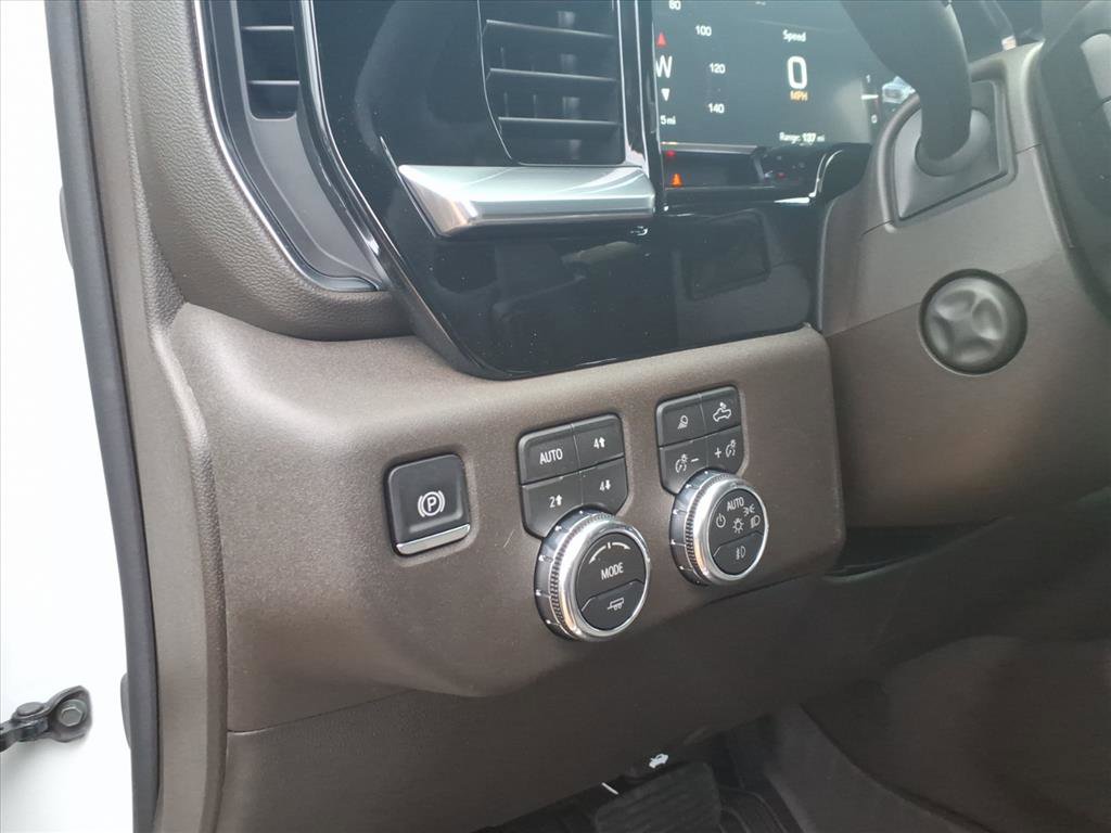 New 2026 GMC Sierra 1500 SLT w/ SLT Convenience Package AWD/4WD image 9