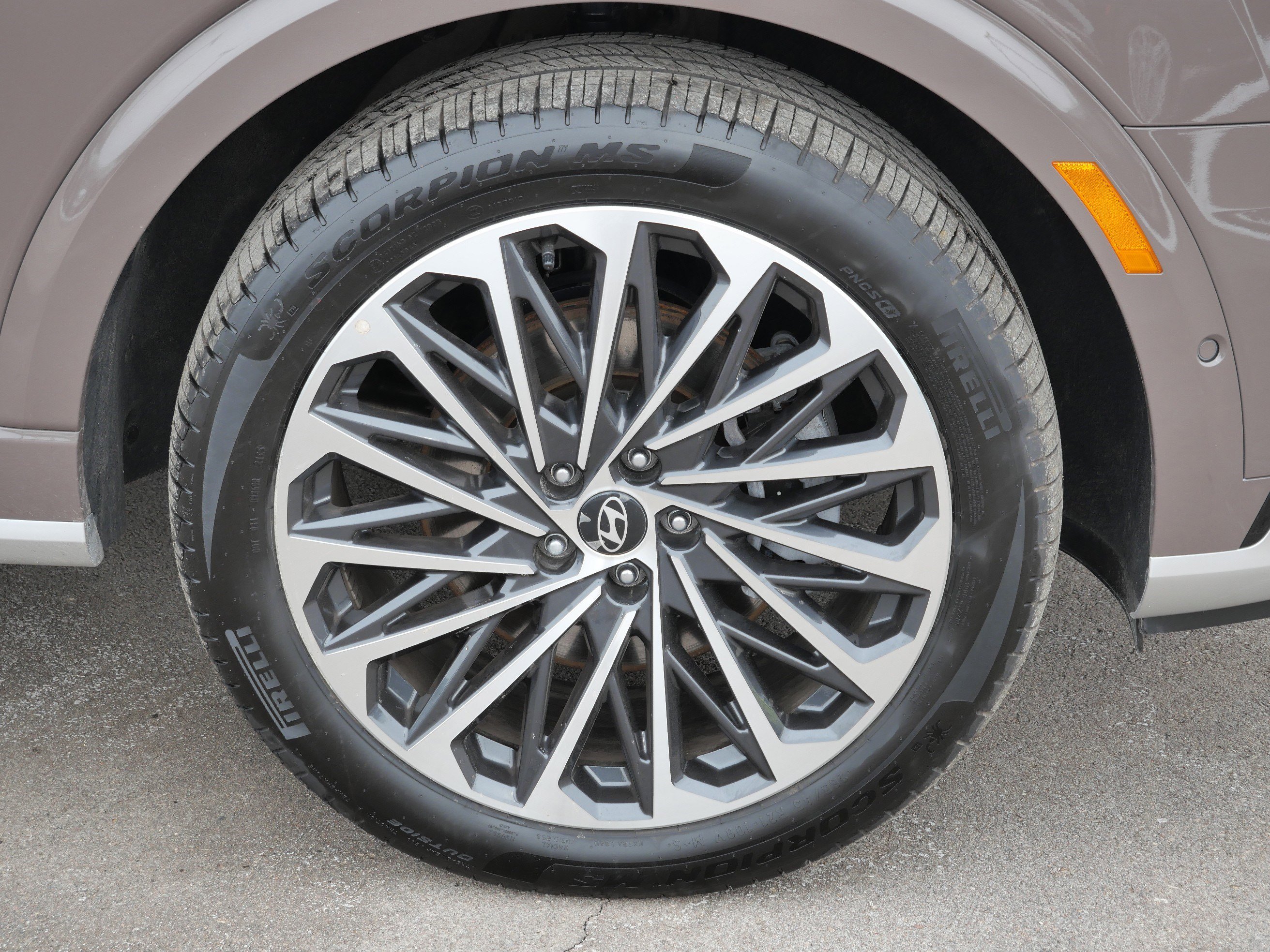 Used 2026 Hyundai Palisade Calligraphy image 15