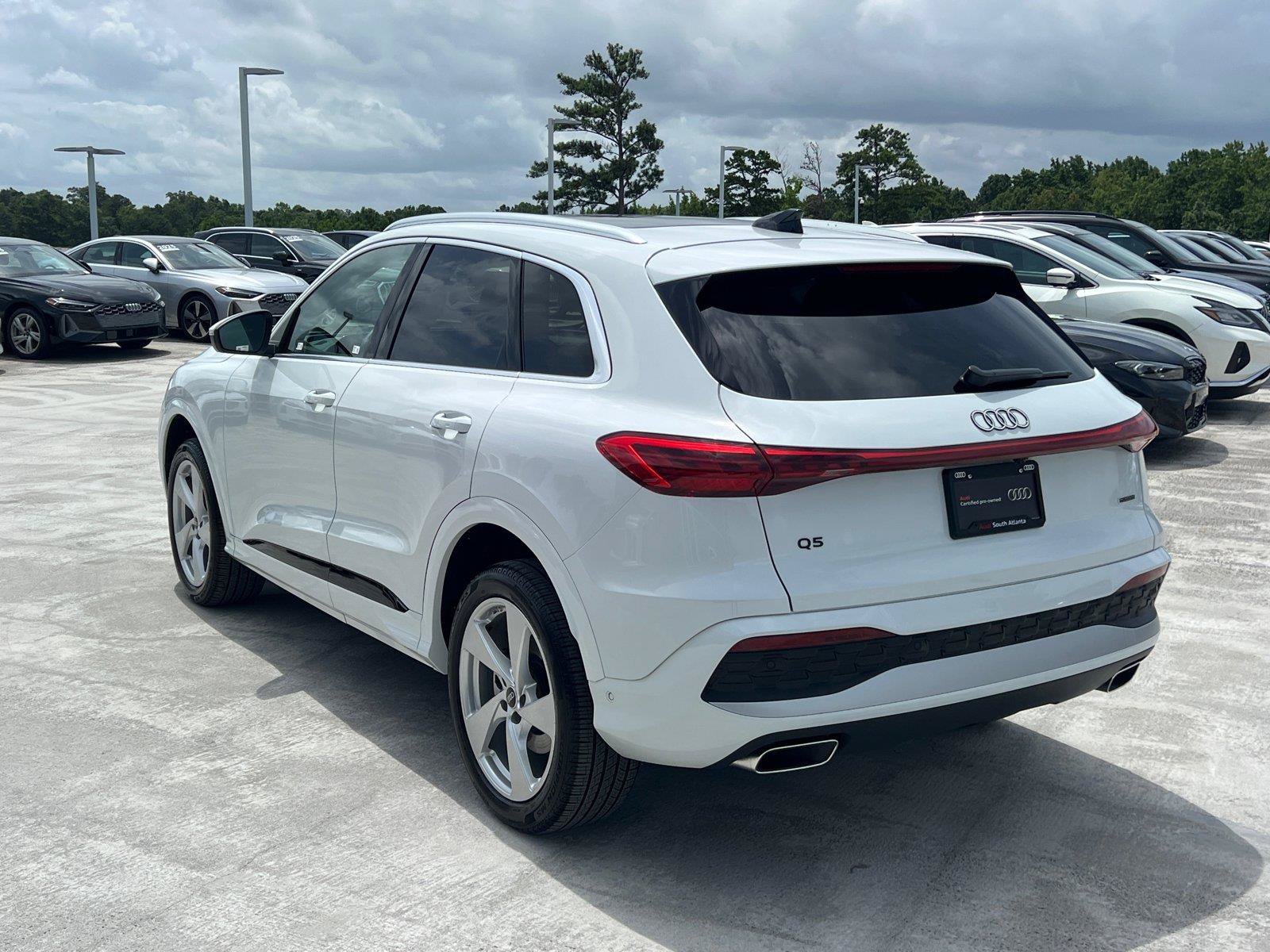Certified 2025 Audi Q5 Premium w/ Premium Plus AWD/4WD image 7