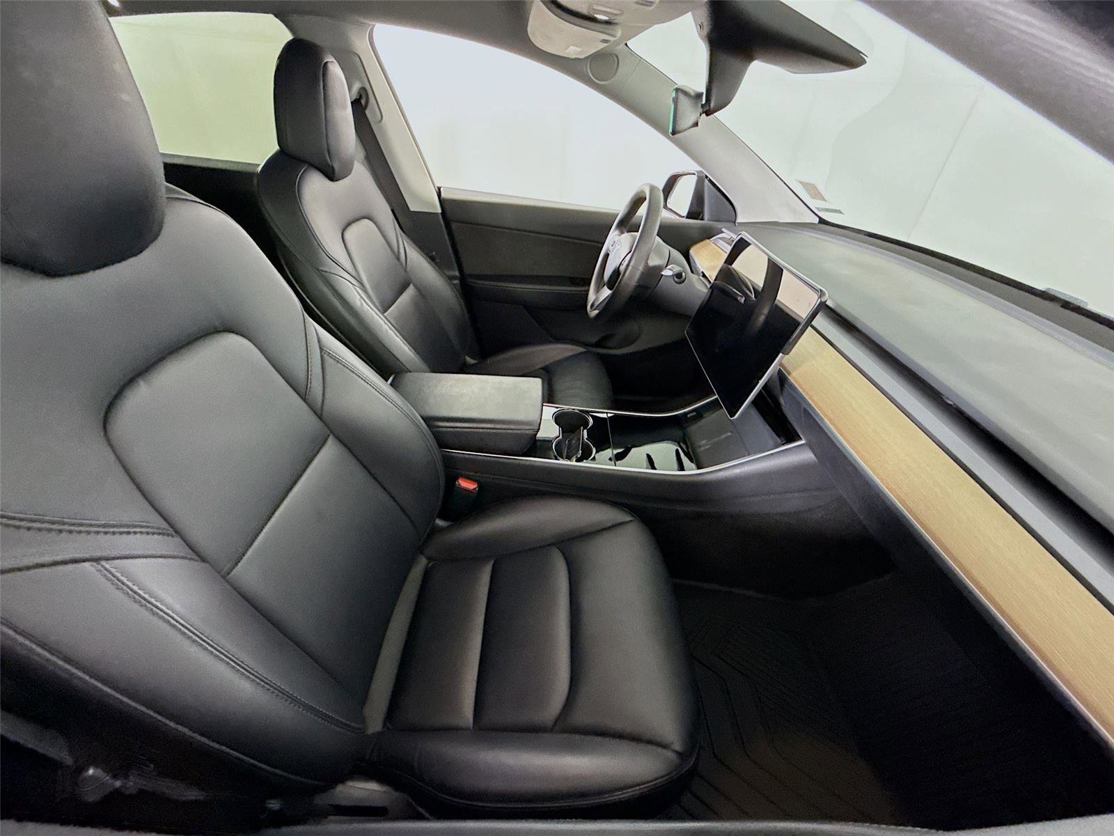 Used 2020 Tesla Model Y Long Range image 29