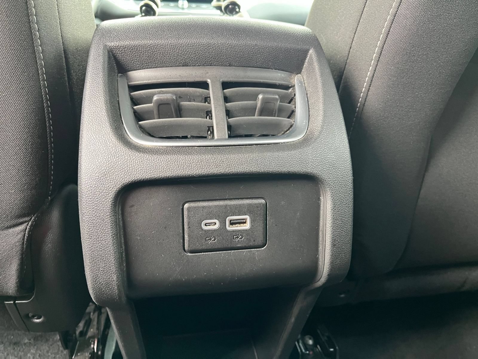 Used 2025 Chevrolet Blazer LT FWD image 22